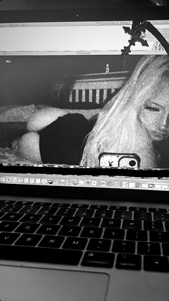 222.mollsx Alastonkuvavuotoja OnlyFansista 28