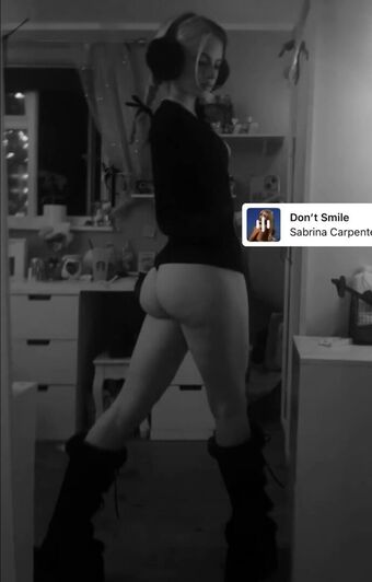 222.mollsx Alastonkuvavuotoja OnlyFansista 31