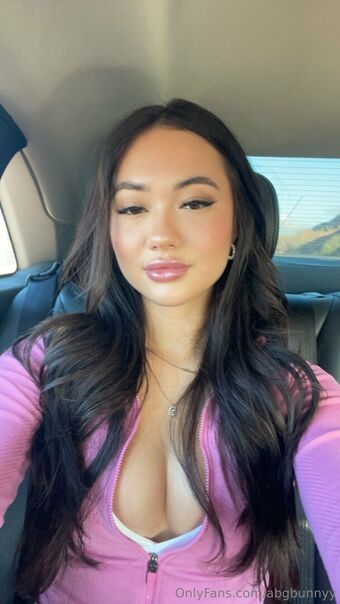 abgbunnyy Alastonkuvavuotoja OnlyFansista 39