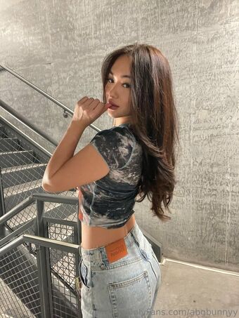 abgbunnyy Alastonkuvavuotoja OnlyFansista 40