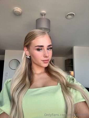 abigailsmith Alastonkuvavuotoja OnlyFansista 59
