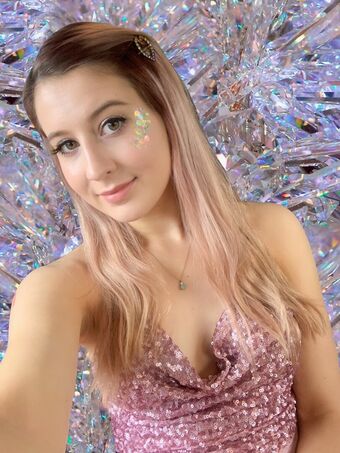 Adele Cooper Alastonkuvavuotoja OnlyFansista 8