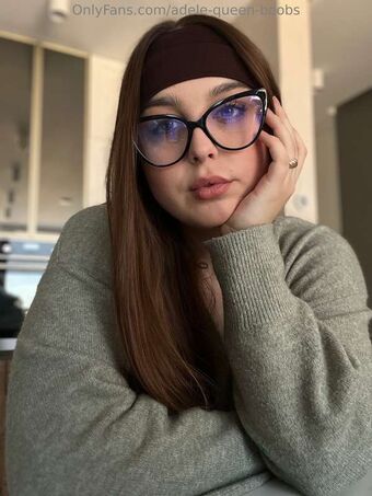 Adele-Queen Alastonkuvavuotoja OnlyFansista 8
