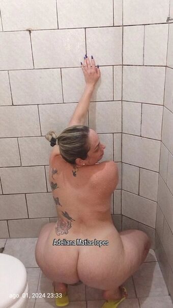 Adeliana Matias Lopes Alastonkuvavuotoja OnlyFansista 3