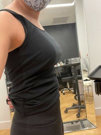 AdrianaSkye Alastonkuvavuotoja OnlyFansista 16
