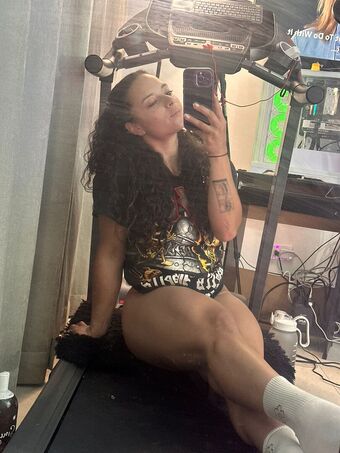 Afrodita Alastonkuvavuotoja OnlyFansista 23