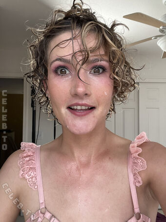 Ahanu Reed Alastonkuvavuotoja OnlyFansista 70