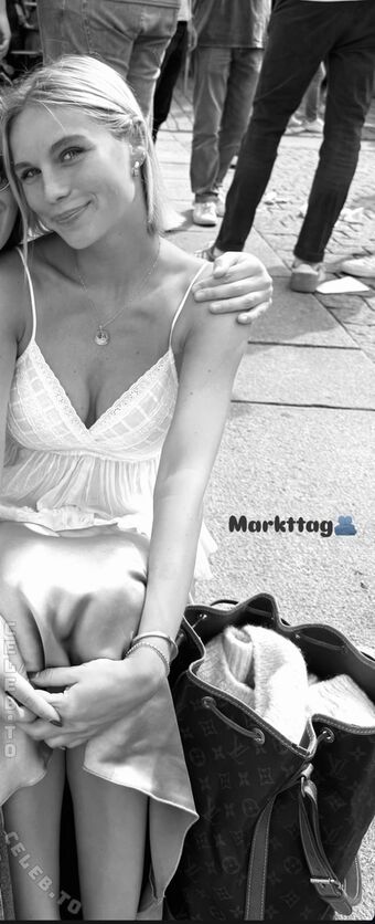 Alena Nolte Alastonkuvavuotoja OnlyFansista 76