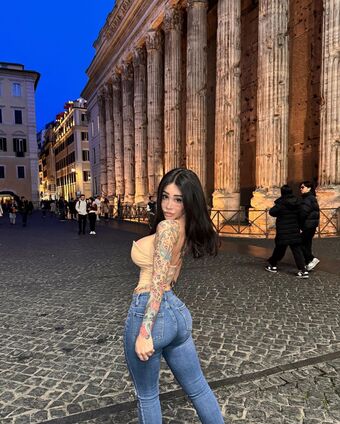 Alex Mucci Alastonkuvavuotoja OnlyFansista 66