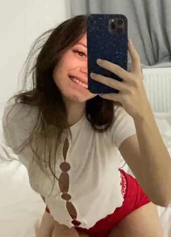 Alexandra21