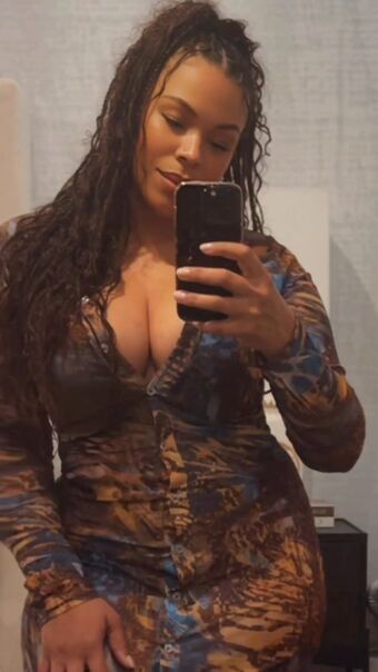 Alexis Fields Alastonkuvavuotoja OnlyFansista 7