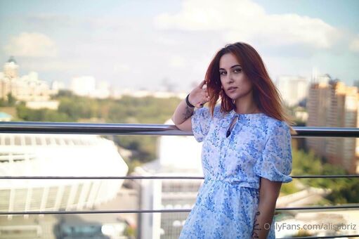 Alisabriz Alastonkuvavuotoja OnlyFansista 29