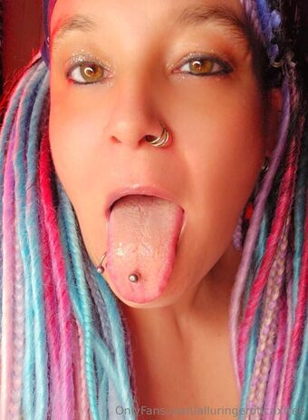 alluringeroticaxfree