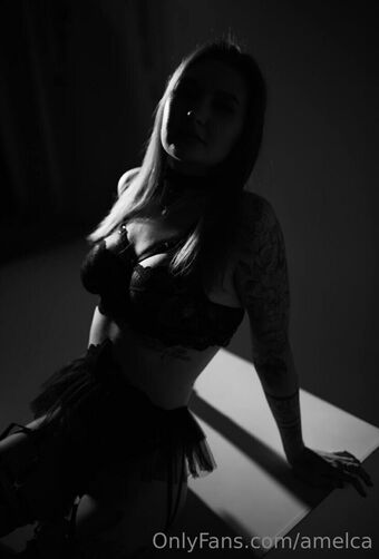 Amelca Alastonkuvavuotoja OnlyFansista 16