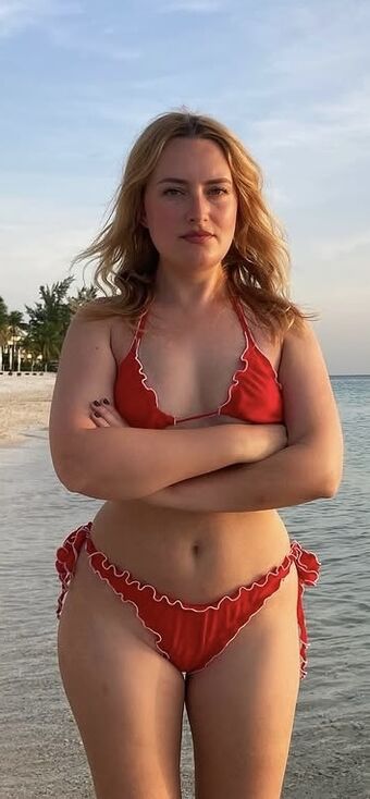 Amelia Dimoldenberg