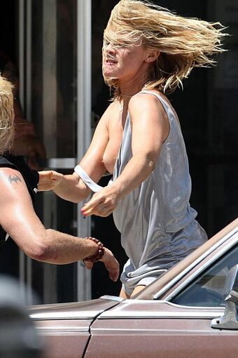 Amy Smart Alastonkuvavuotoja OnlyFansista 29
