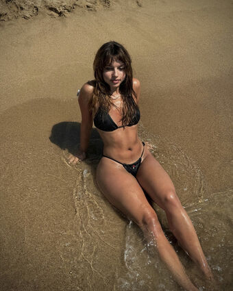 Anda Tohatan Alastonkuvavuotoja OnlyFansista 13