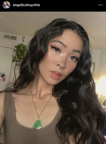 angelicahuynhie Alastonkuvavuotoja OnlyFansista 1