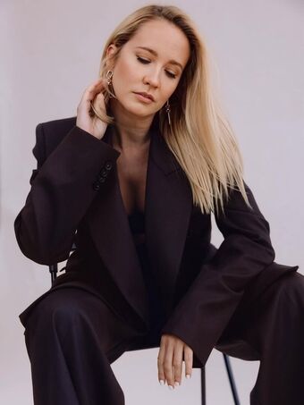 Anna Camp