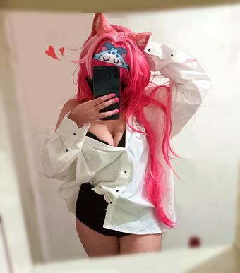 Anyacchi Alastonkuvavuotoja OnlyFansista 34