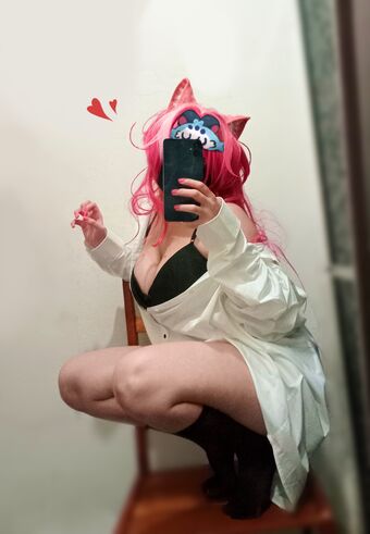 Anyacchi Alastonkuvavuotoja OnlyFansista 41