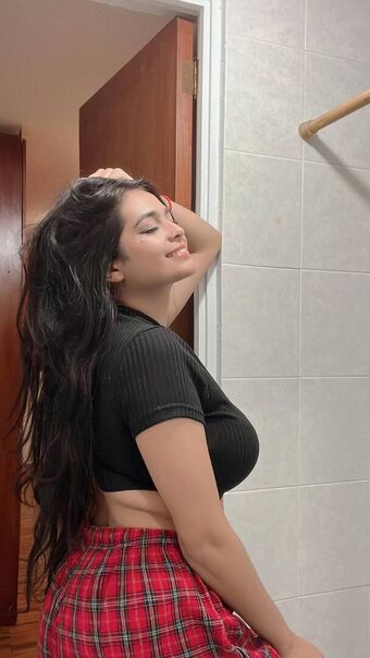 Areeli Ferrer Alastonkuvavuotoja OnlyFansista 56