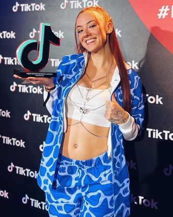 Ari Geli Alastonkuvavuotoja OnlyFansista 37