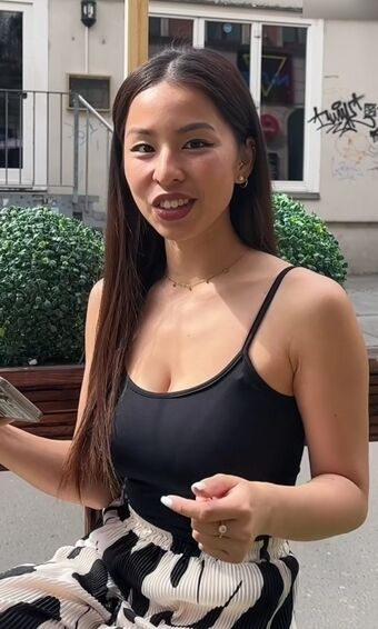 Asiatin aus der O2 Werbung