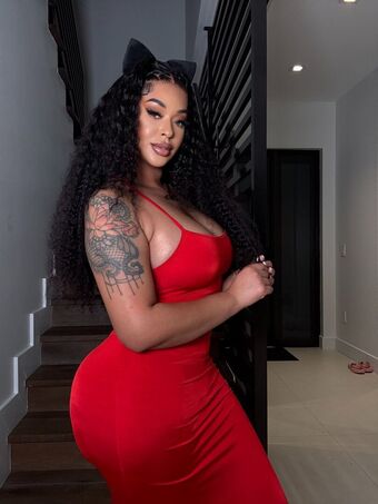 ASSZILLA Alastonkuvavuotoja OnlyFansista 739