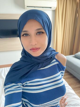 ayshamuslim Alastonkuvavuotoja OnlyFansista 30