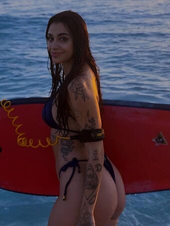 AZZY Alastonkuvavuotoja OnlyFansista 87