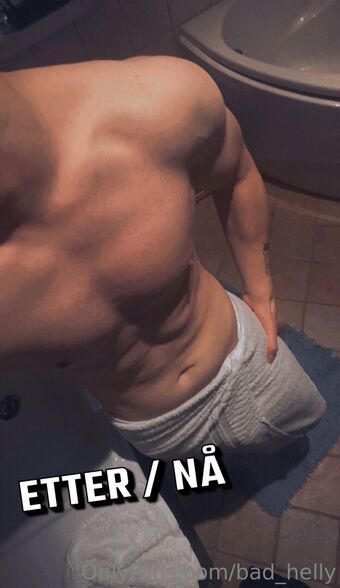 bad_helly Alastonkuvavuotoja OnlyFansista 8