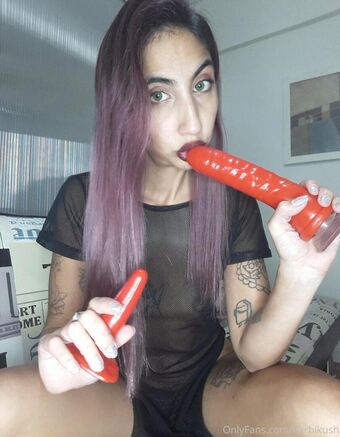 barbikush Alastonkuvavuotoja OnlyFansista 143