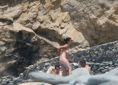 Beach Alastonkuvavuotoja OnlyFansista 294