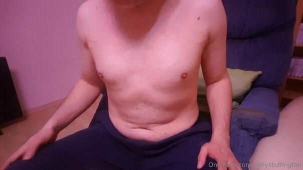 bellystuffingfan Alastonkuvavuotoja OnlyFansista 23