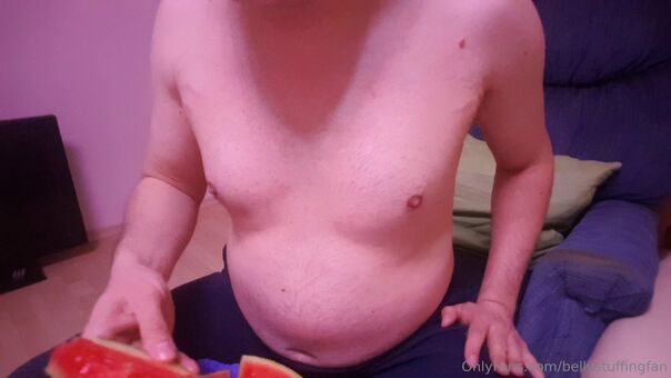 bellystuffingfan Alastonkuvavuotoja OnlyFansista 25