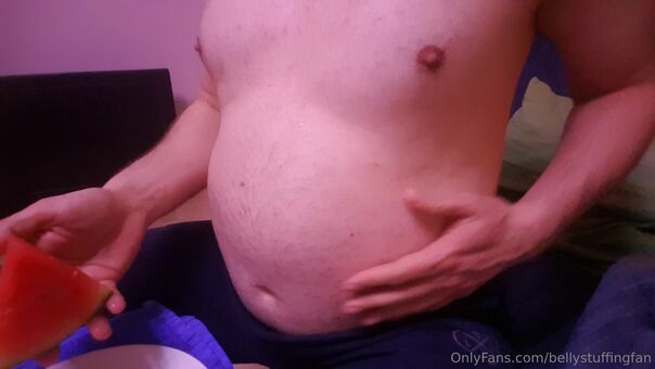 bellystuffingfan Alastonkuvavuotoja OnlyFansista 26