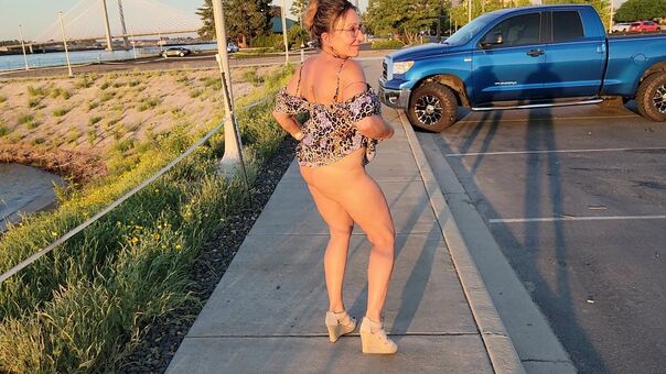 BikiniMilfMom55 Alastonkuvavuotoja OnlyFansista 14