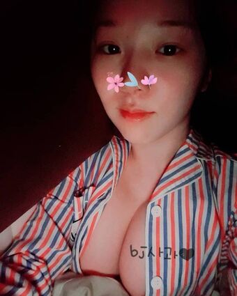 BJ Apple 사과 Alastonkuvavuotoja OnlyFansista 12