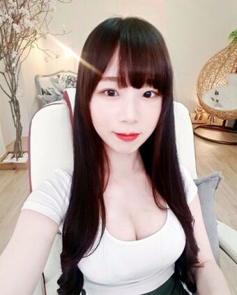 BJ Apple 사과 Alastonkuvavuotoja OnlyFansista 19