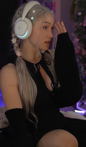 BluTube Alastonkuvavuotoja OnlyFansista 187