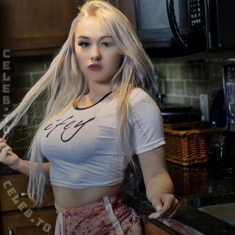 BluTube Alastonkuvavuotoja OnlyFansista 195