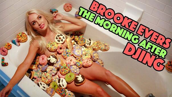 Brooke Evers Alastonkuvavuotoja OnlyFansista 42