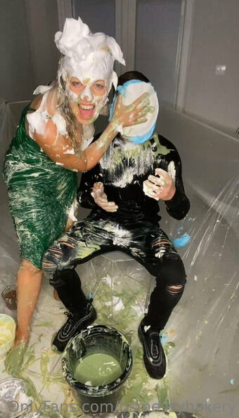 bsmessybakery
