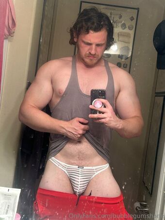 bubblegumshane Alastonkuvavuotoja OnlyFansista 10