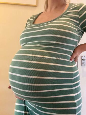 bumpblossom Alastonkuvavuotoja OnlyFansista 26