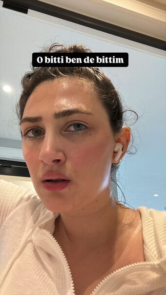 Buse Aydın Alastonkuvavuotoja OnlyFansista 12