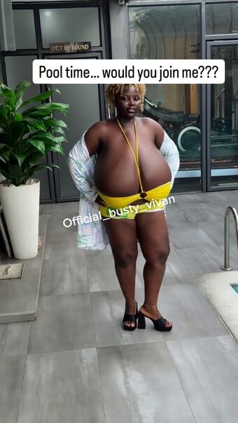 Busty Vivian Alastonkuvavuotoja OnlyFansista 51