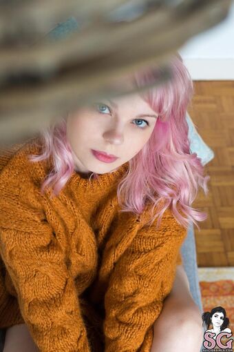Cally Alastonkuvavuotoja OnlyFansista 13