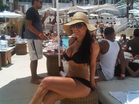 Carol Alastonkuvavuotoja OnlyFansista 34